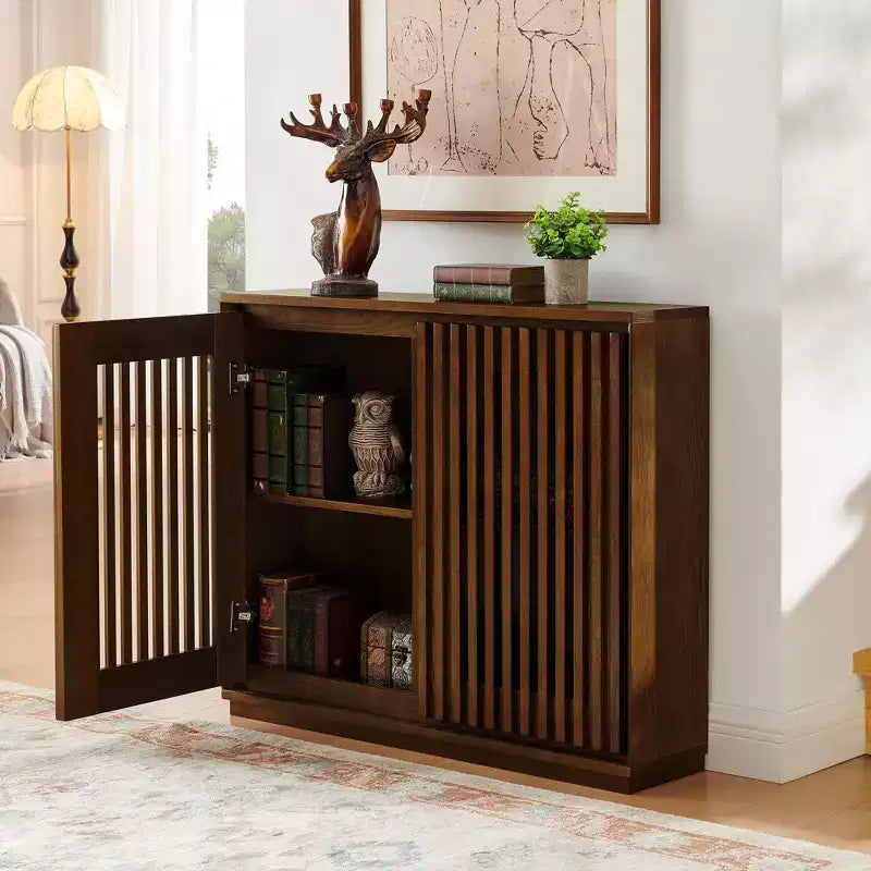 Buffet/armoire de rangement mi-siècle noir/noyer avec 2 portes à lattes et 2 étagères, pour 1 personne