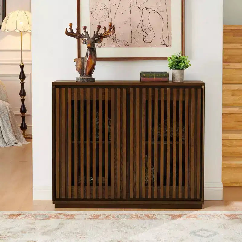Buffet/armoire de rangement mi-siècle noir/noyer avec 2 portes à lattes et 2 étagères, pour 1 personne