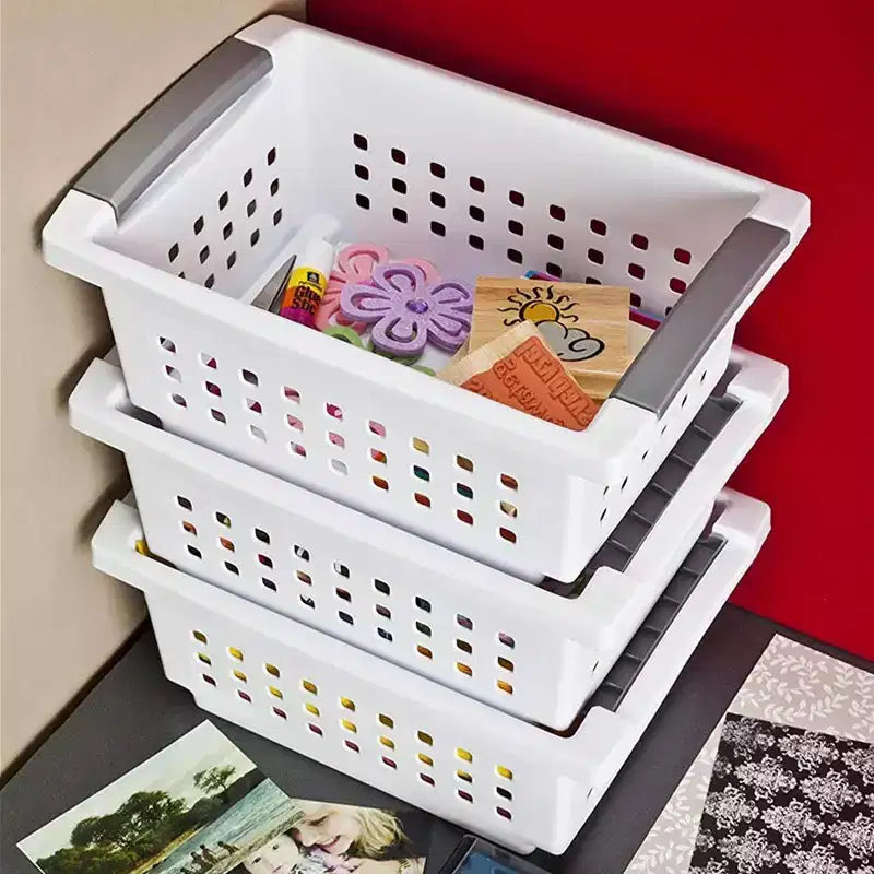 Petit panier empilable blanc avec accents gris, paquet de 18